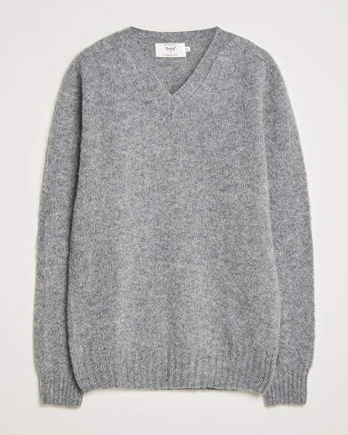 Herre | Harley Of Scotland | Harley Of Scotland Brushed Supersoft Lambswool V-Neck Mid Grey