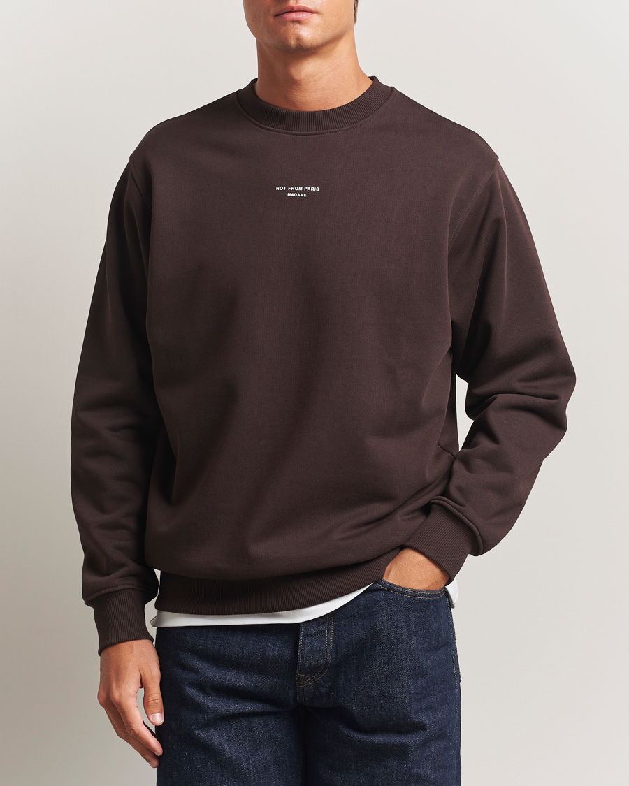 Herre | Gensere | Drôle de Monsieur | Classic Slogan Sweatshirt Dark Brown