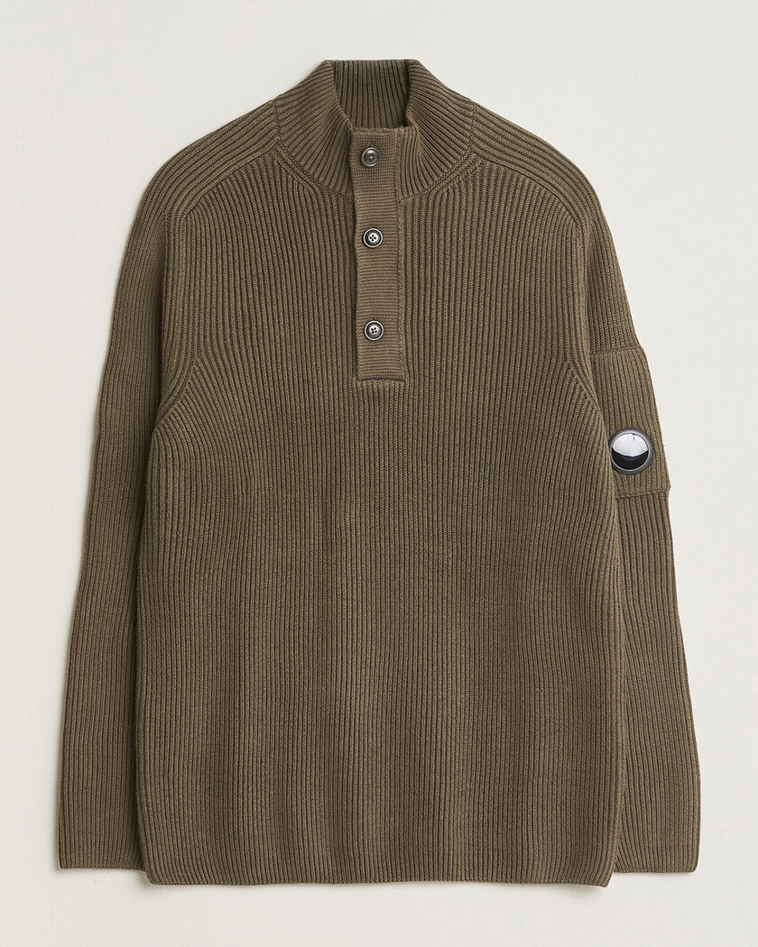 C.P. Company Full Rib Knitted Cotton Half Button Dark Green – Grønn