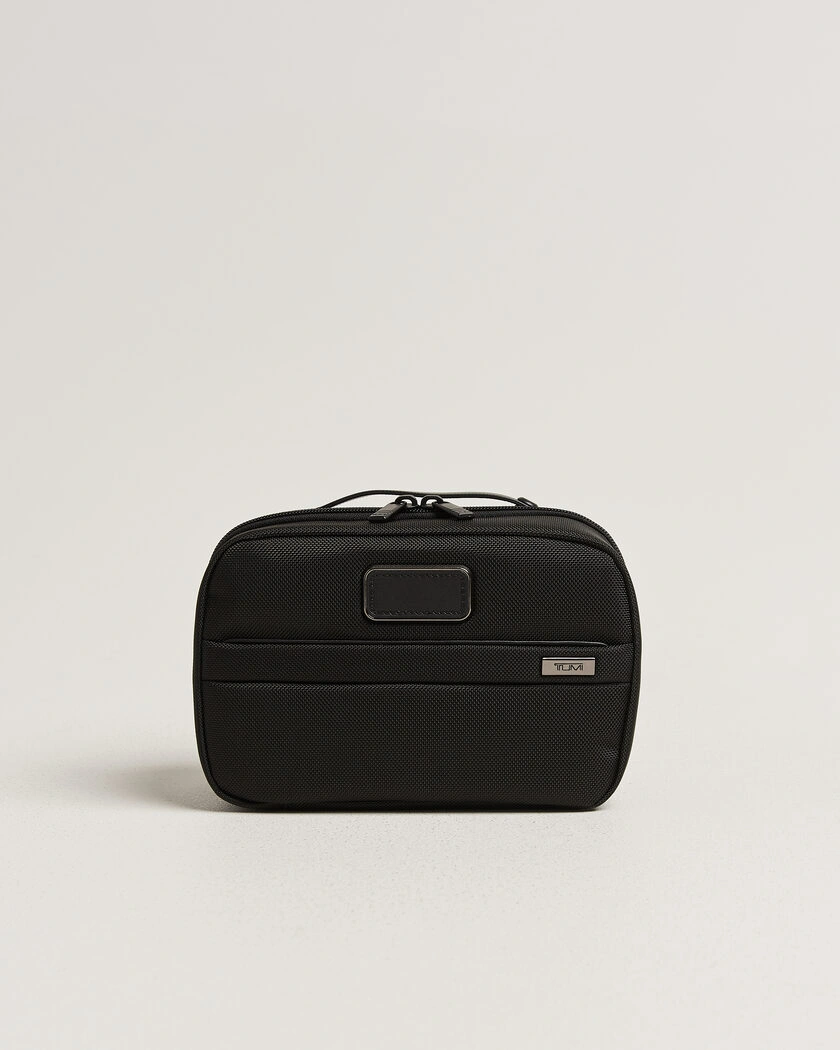 TUMI Alpha Split Travel Kit Black – Svart