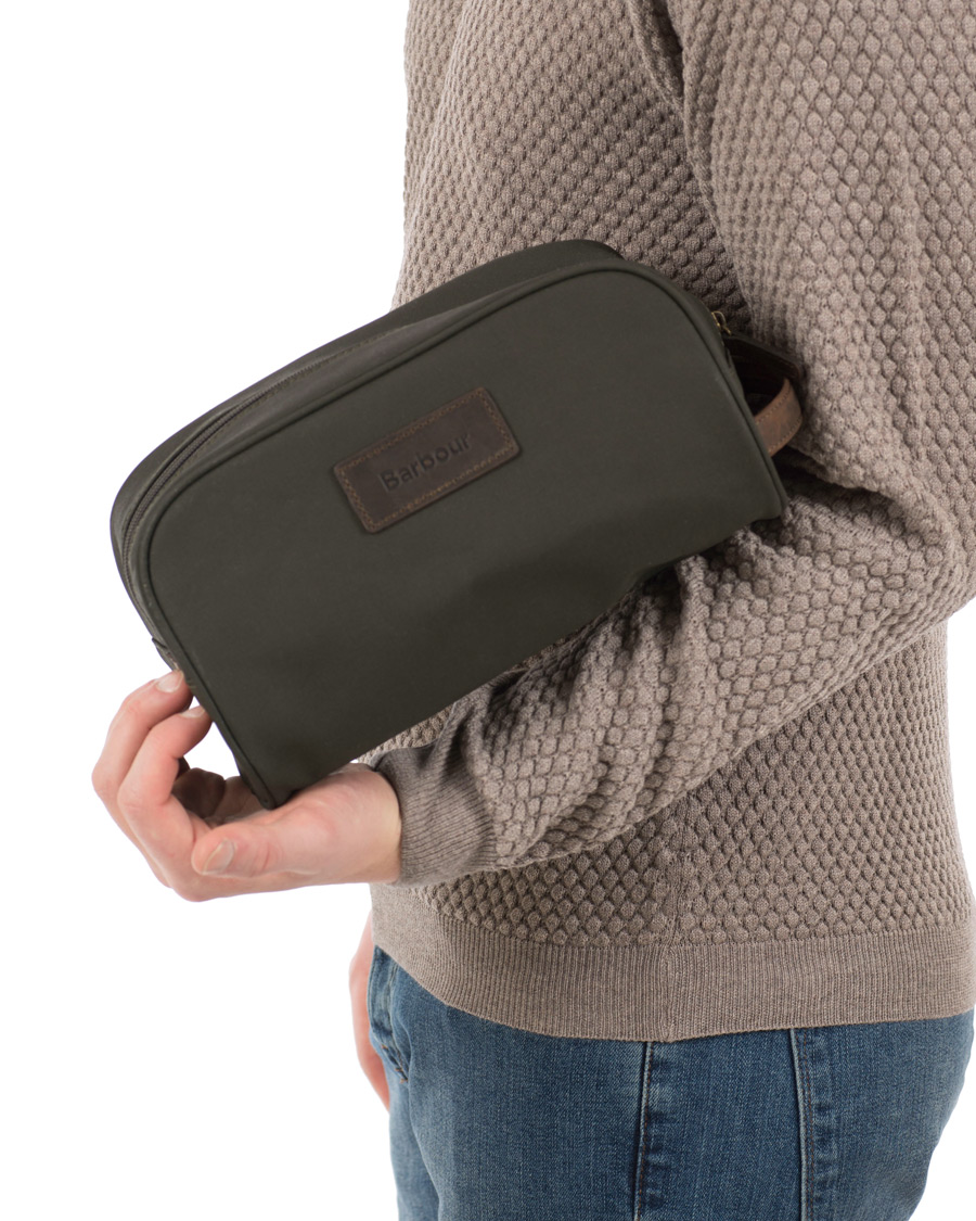 barbour drywax washbag