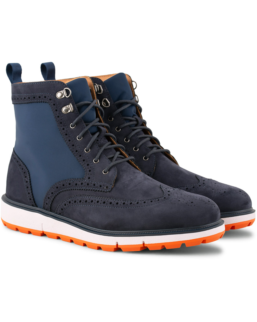 motion wing tip boot