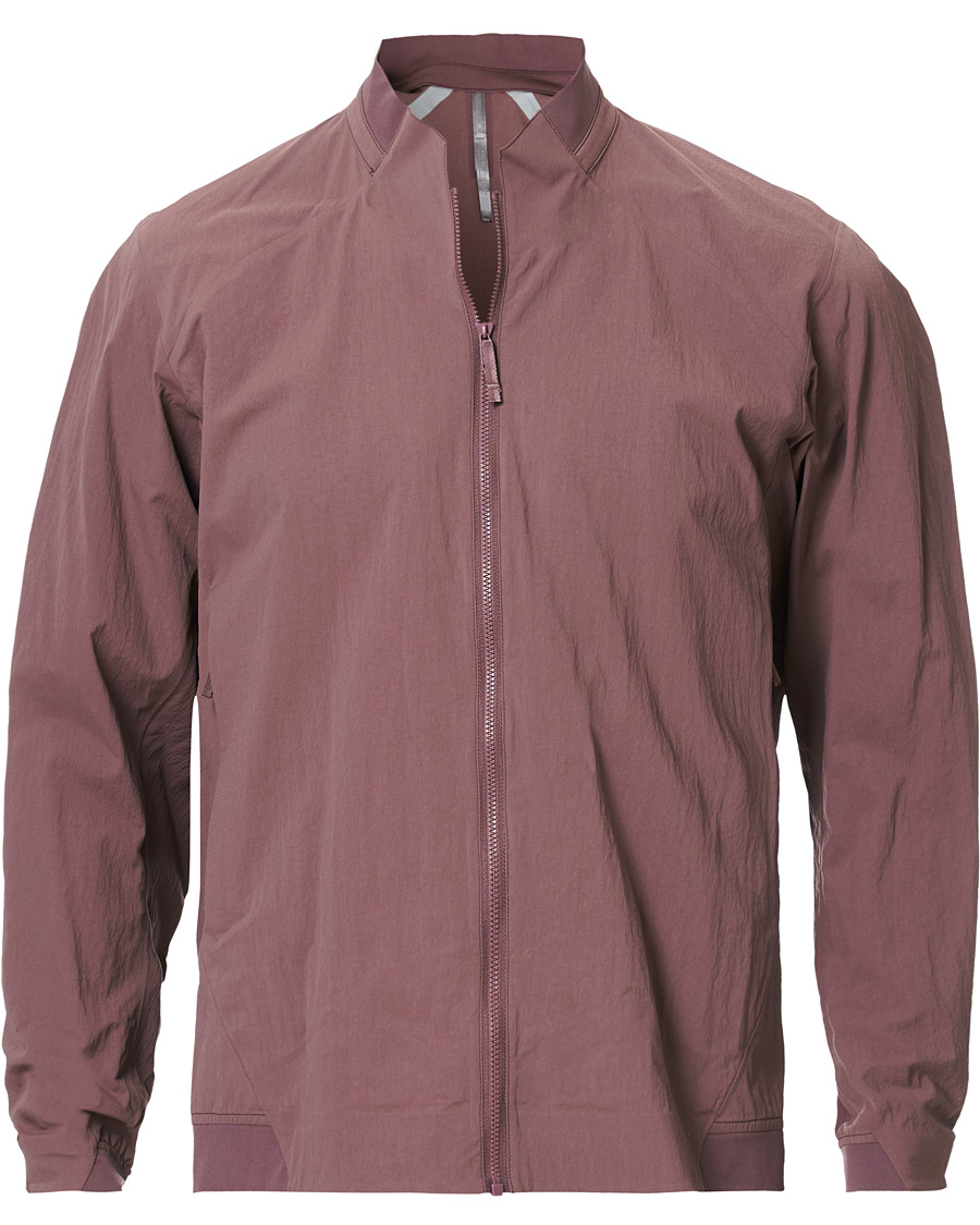 Arc'Teryx Veilance Nemis Jacket Siltstone hos CareOfCarl.no