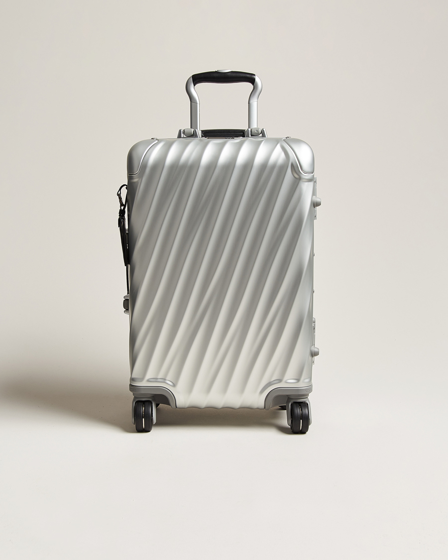 tumi small rolling luggage