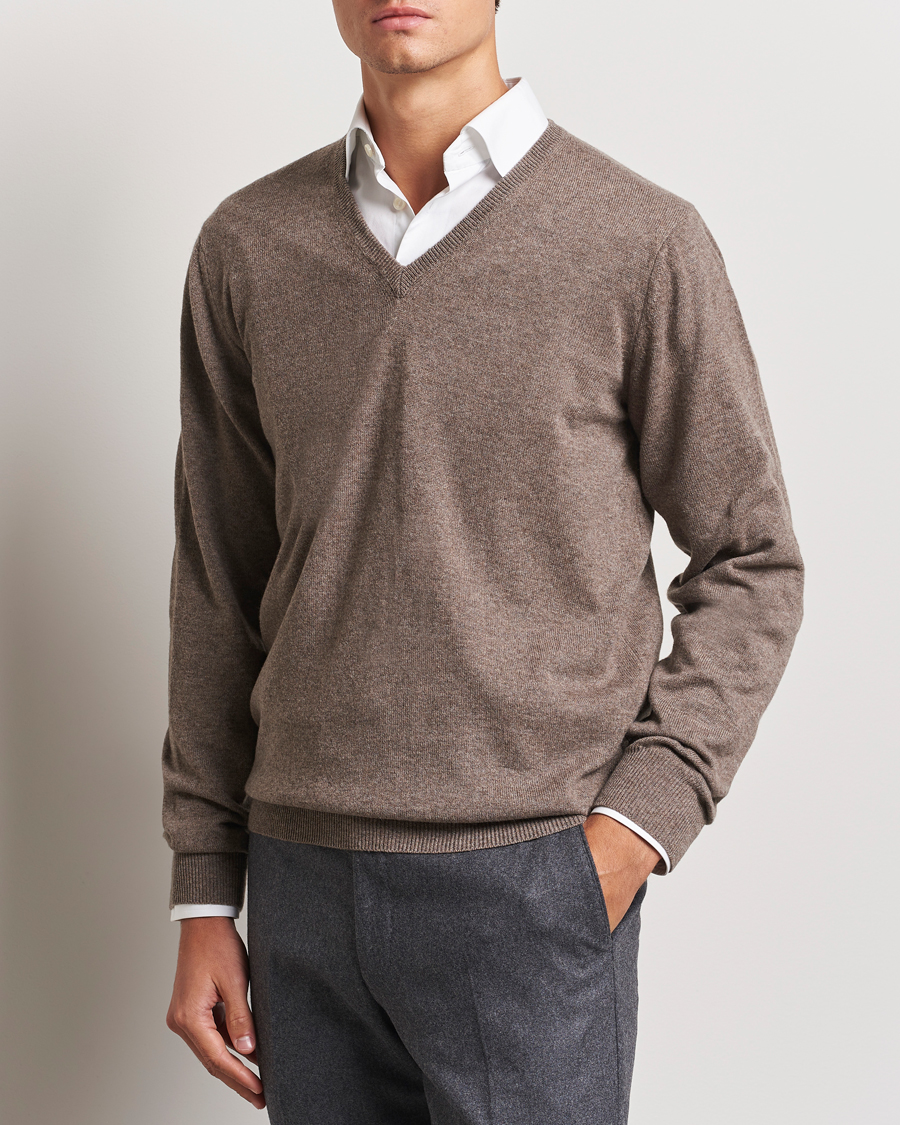 Herre |  | Piacenza Cashmere | Cashmere V Neck Sweater Brown