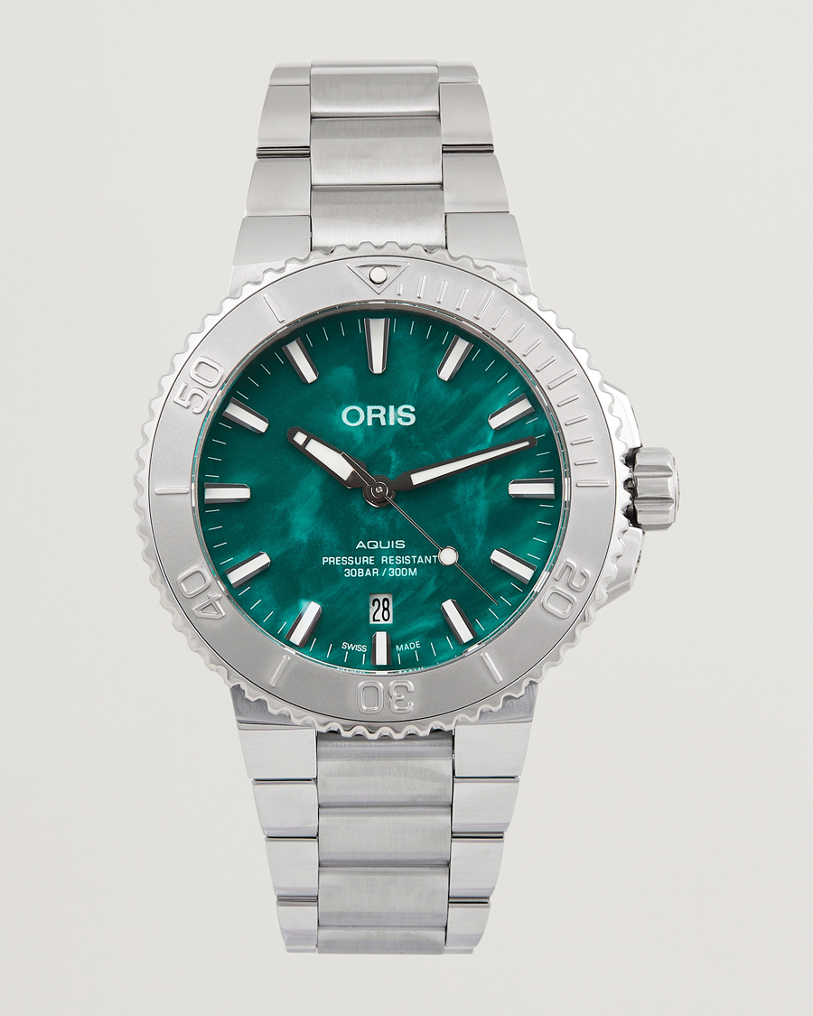 Oris Aquis Date 43 5mm Bracenet hos CareOfCarl.no