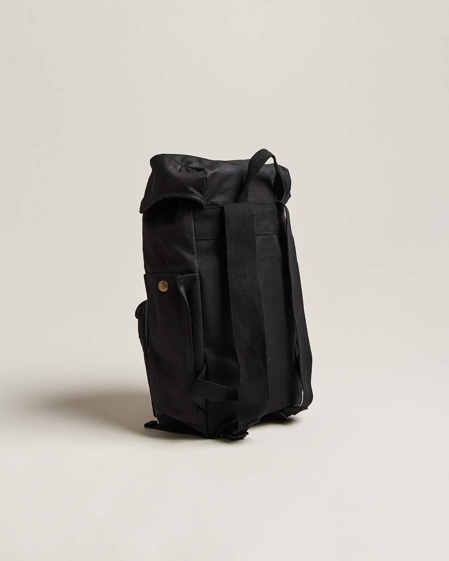 Barbour Lifestyle Essential Waxed Backpack Black hos CareOfCarl.no