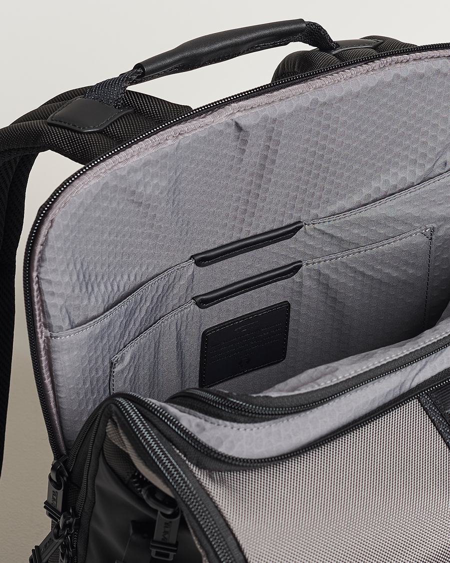Herre | TUMI Alpha Bravo Logistics Backpack Charcoal | TUMI | Alpha Bravo Logistics Backpack Charcoal