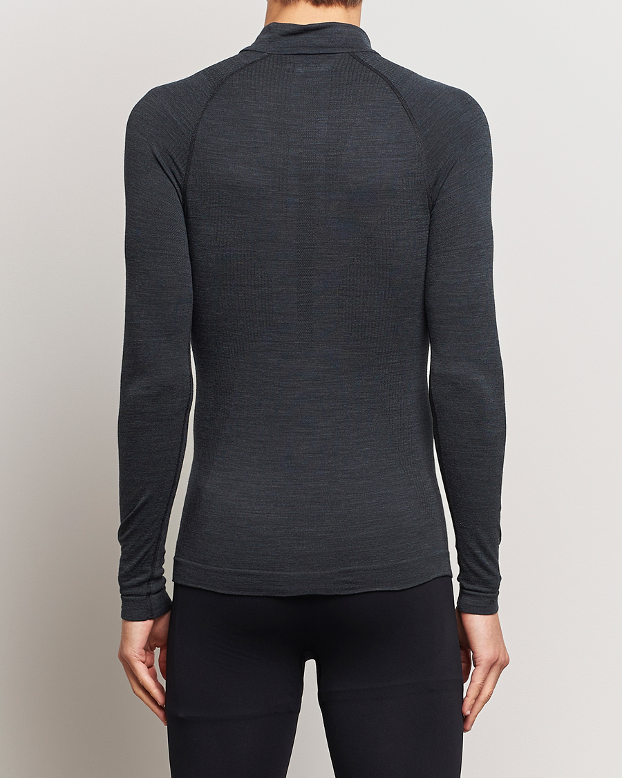 Herre |  | Falke Sport | Long Sleeve Wool Tech Half Zip Shirt Black