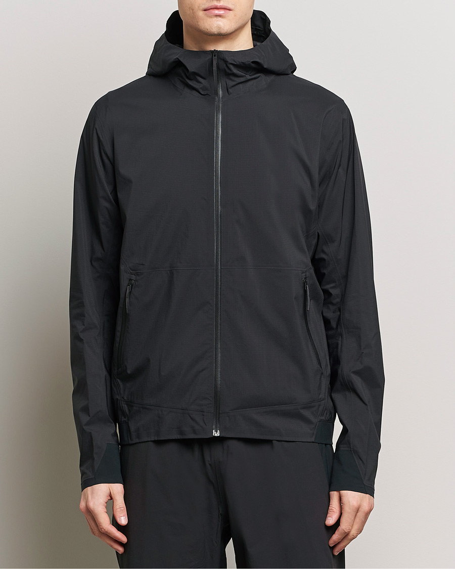 Herre | Skalljakker | Arc\'teryx Veilance | Demlo Hooded Jacket Black