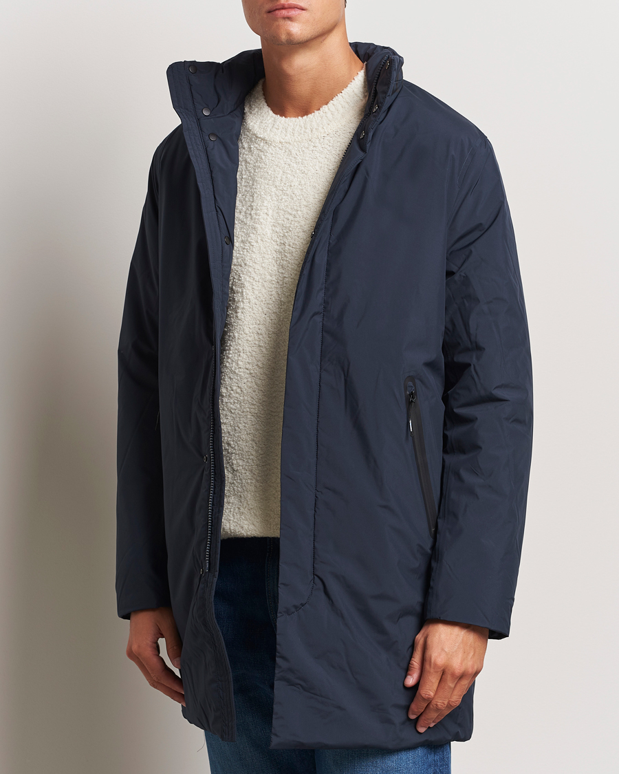 Herre | Avdelinger | J.Lindeberg | Hollis Tech Coat Navy