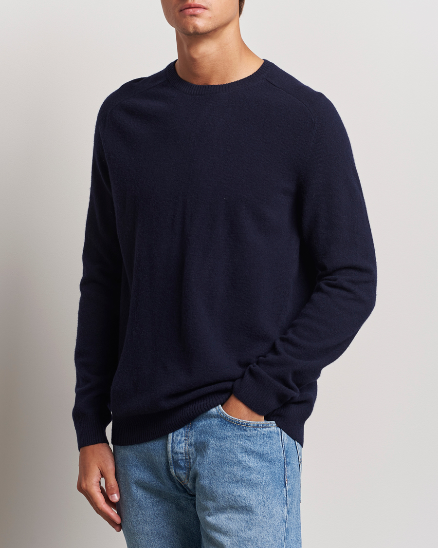 Herre | Strikkede gensere | KnowledgeCotton Apparel | Lambswool Roundneck Navy