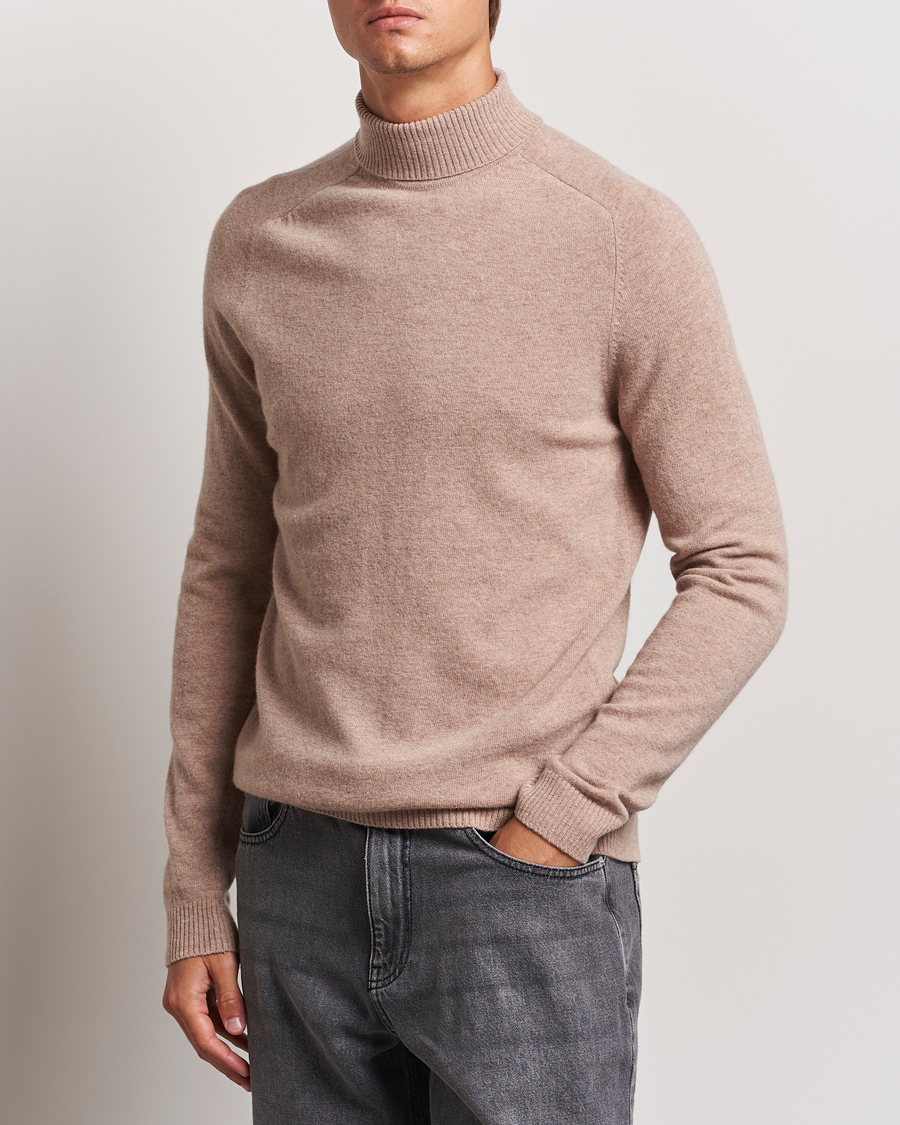 Herre | Pologensere | KnowledgeCotton Apparel | Lambswool Rollneck Beige