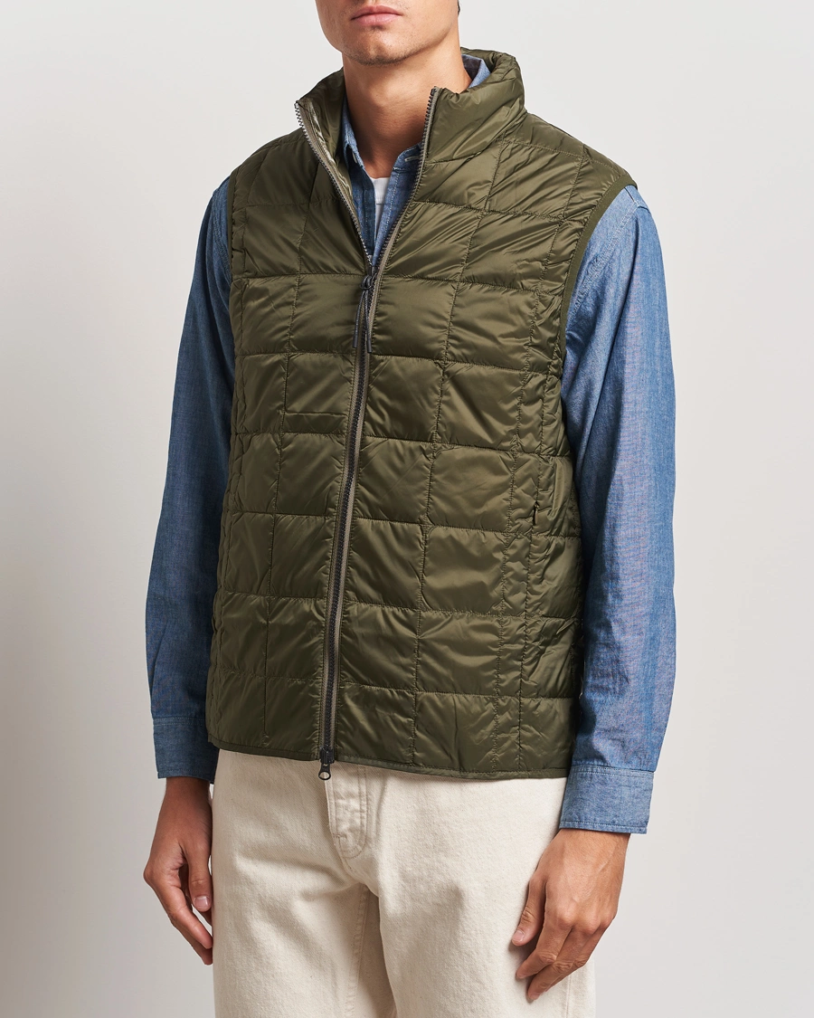 Herre | Vester | TAION | High Neck Full Zip Lightweight Down Vest Dark Olive