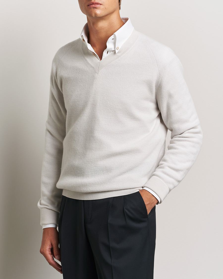 Herre |  | Brioni | Rib Cashmere V-Neck Sweater Light Grey