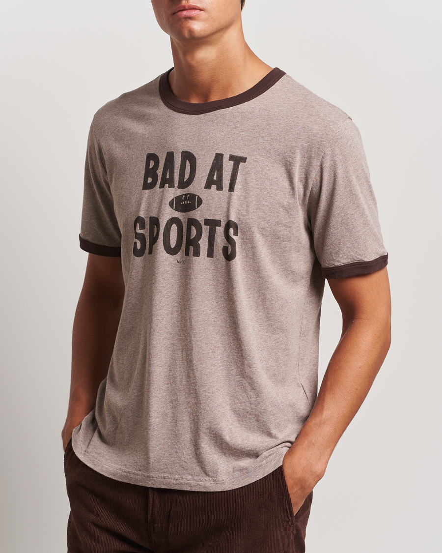 Herre | T-Shirts | Nudie Jeans | Ricky Bad At Sport T-Shirt Beige Melange