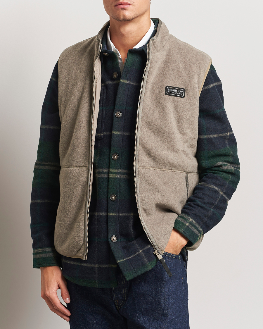 Herre |  | Barbour International | Ellesmere Fleece Gilet Brindle