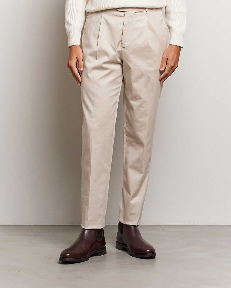 Herre |  | Brunello Cucinelli | Slim Fit Pleated Trousers Light Beige