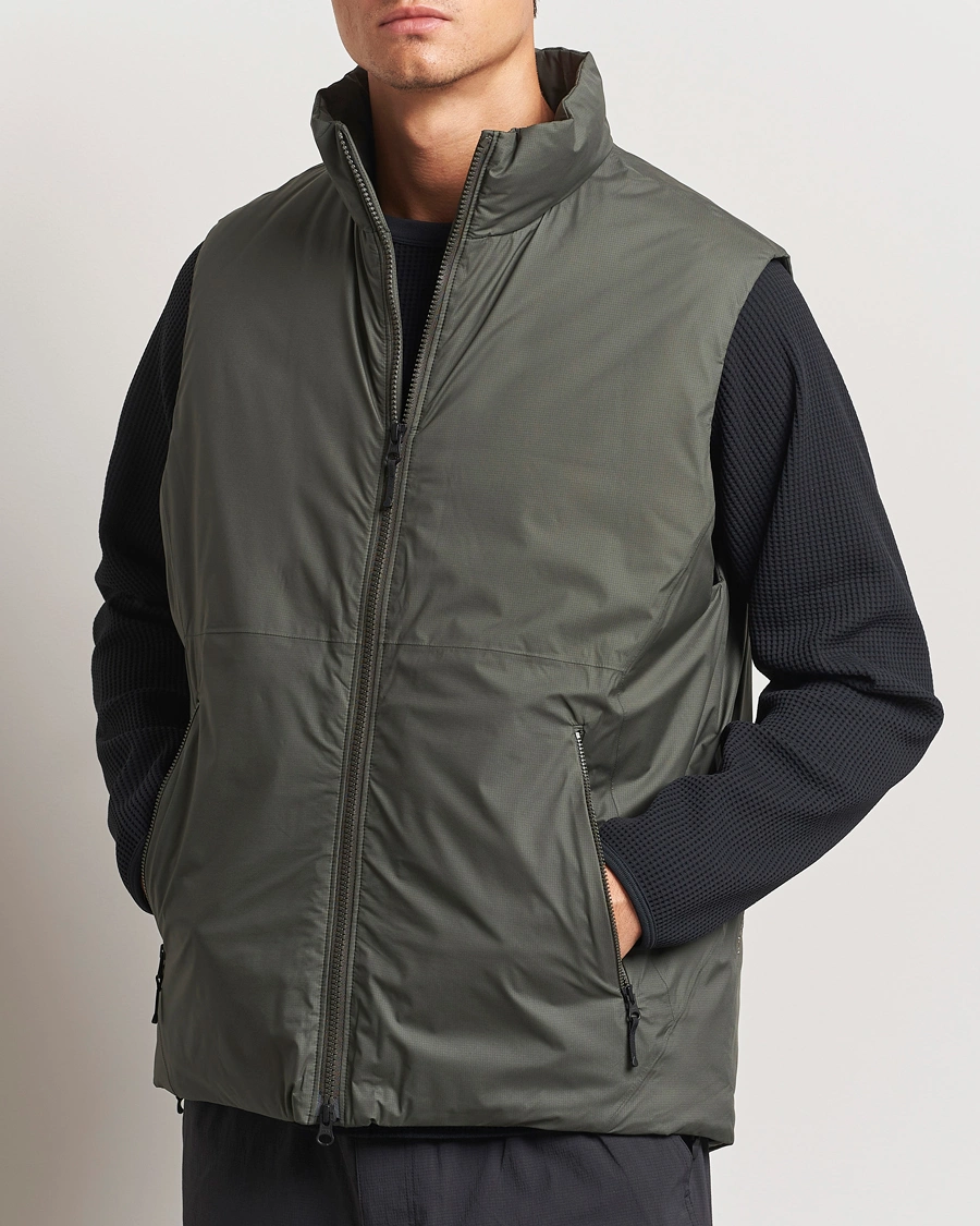 Herre | Jakker | Goldwin | GORE-TEX Windstopper Puffy Vest Dark Olive