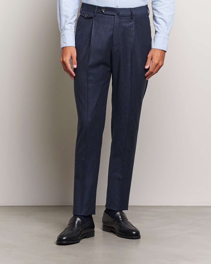 Herre | Nye produktbilder | PT01 | Slim Fit Pleated Houndstooth Flannel Trousers Navy
