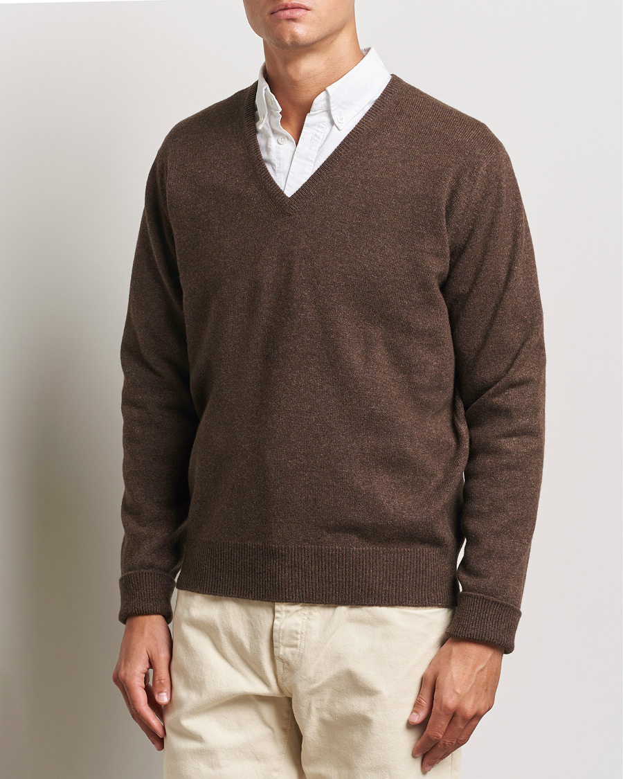 Herre | Gensere | William Lockie | Rob Lambswool V-Neck Mocha