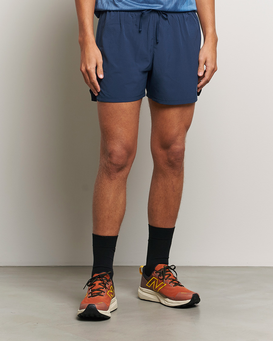 Herre |  | New Balance Running | Athletics 5 Run Shorts  Navy