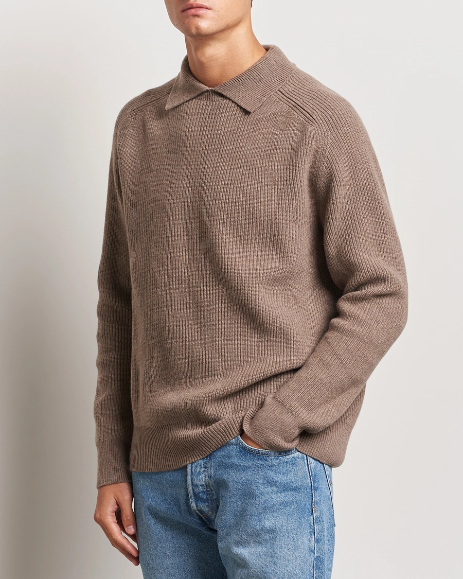 Herre |  | Sunspel | Ribbed Wool/Cashmere Poloneck Sandstone