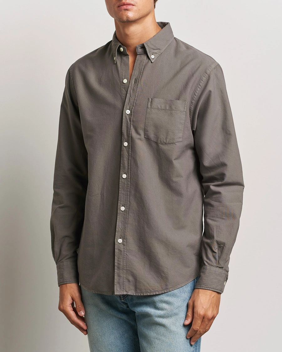 Herre | Avdelinger | Colorful Standard | Classic Organic Oxford Button Down Shirt Storm Grey