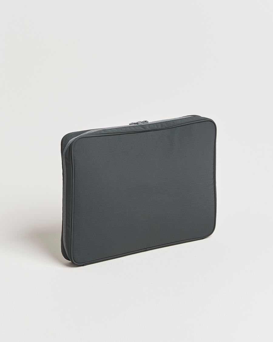 Herre | Vesker | mazi untitled | Nylon Laptop Pouch 16 Inch Grey