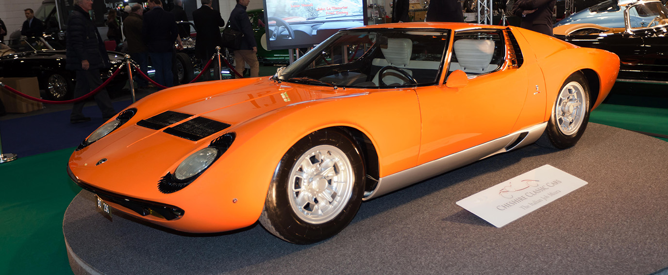 Cars on the big screen: Lamborghini Miura P400 in The Italian Job